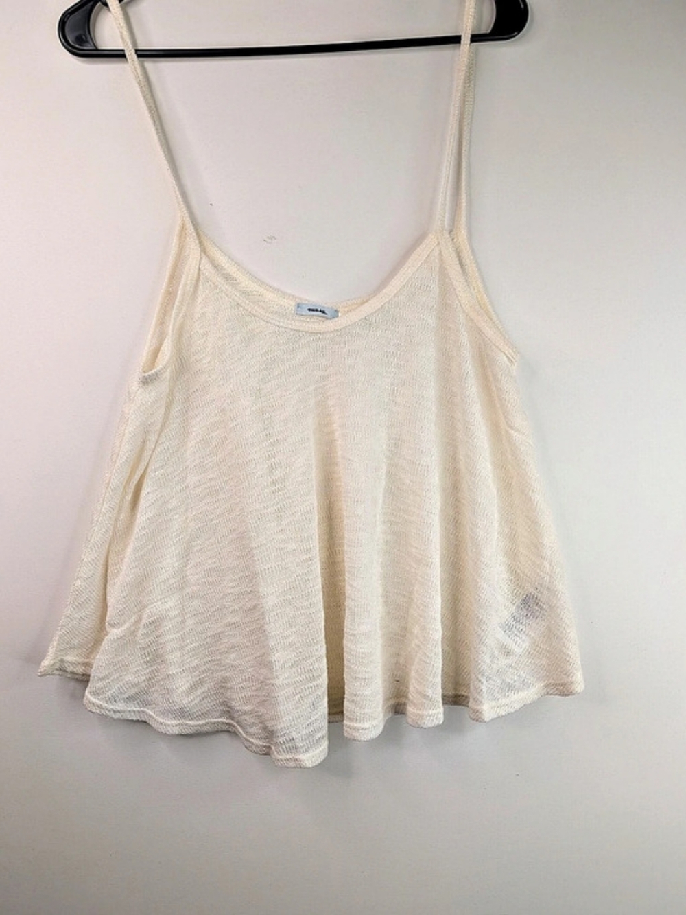 Kimchi Blue Lightweight Knit Cami in White Size Medium
